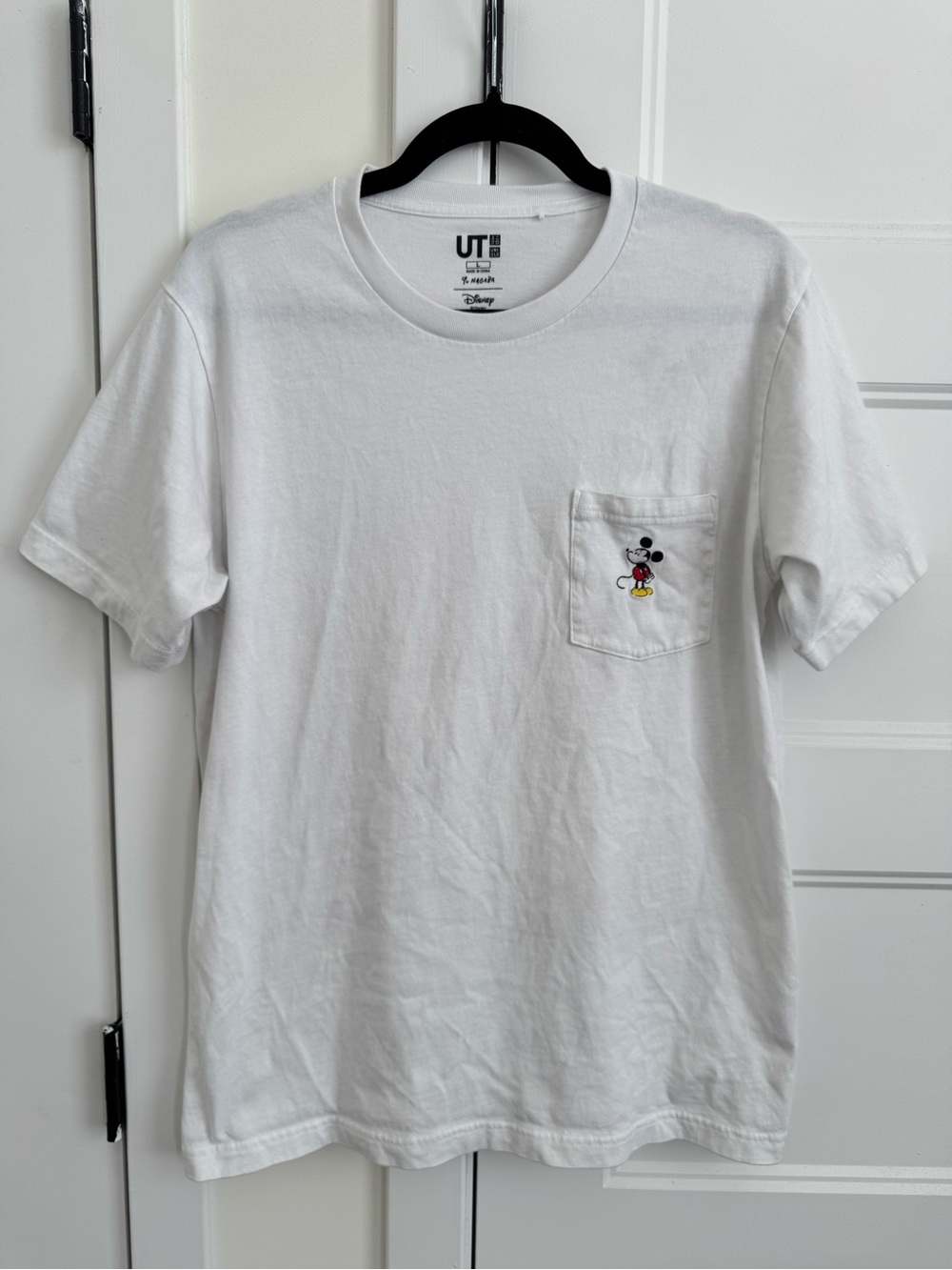 Uniqlo UT Disney Mickey Stands Collection Mouse Pocket Tee | 100% Cotton